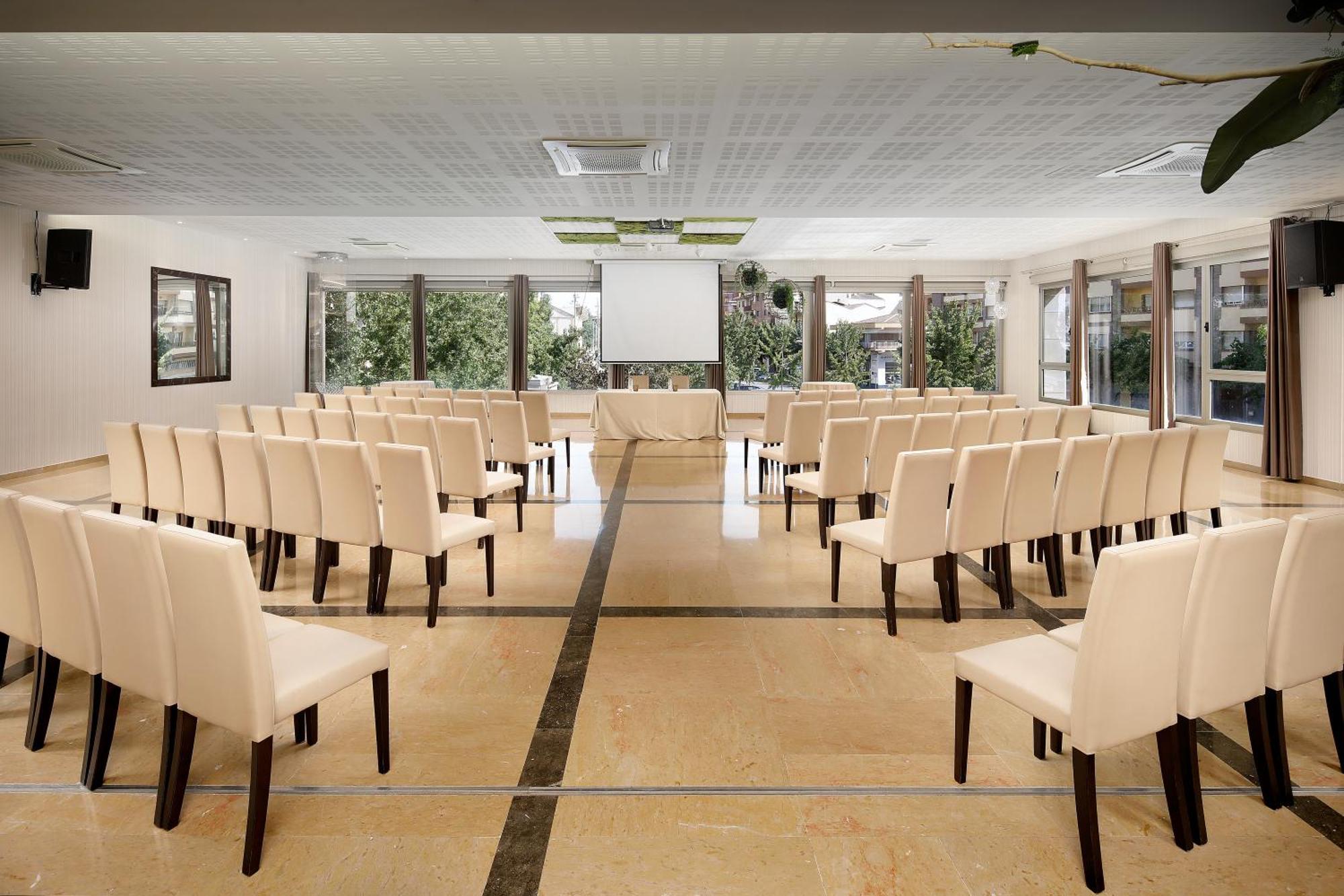 Hotel Masmonzon Ngoại thất bức ảnh